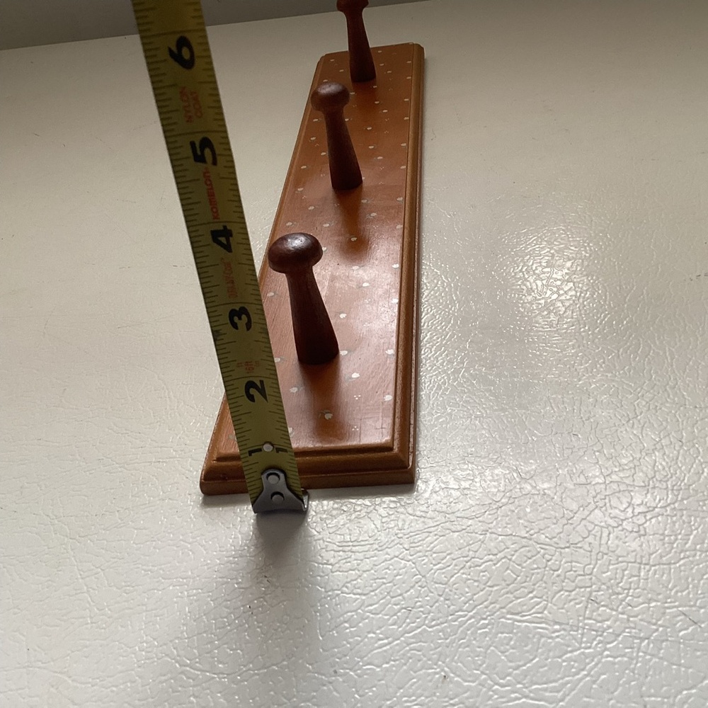 Vintage Wall Hook Rack 3 Peg with Tiny Flowers - Picture 8 of 12